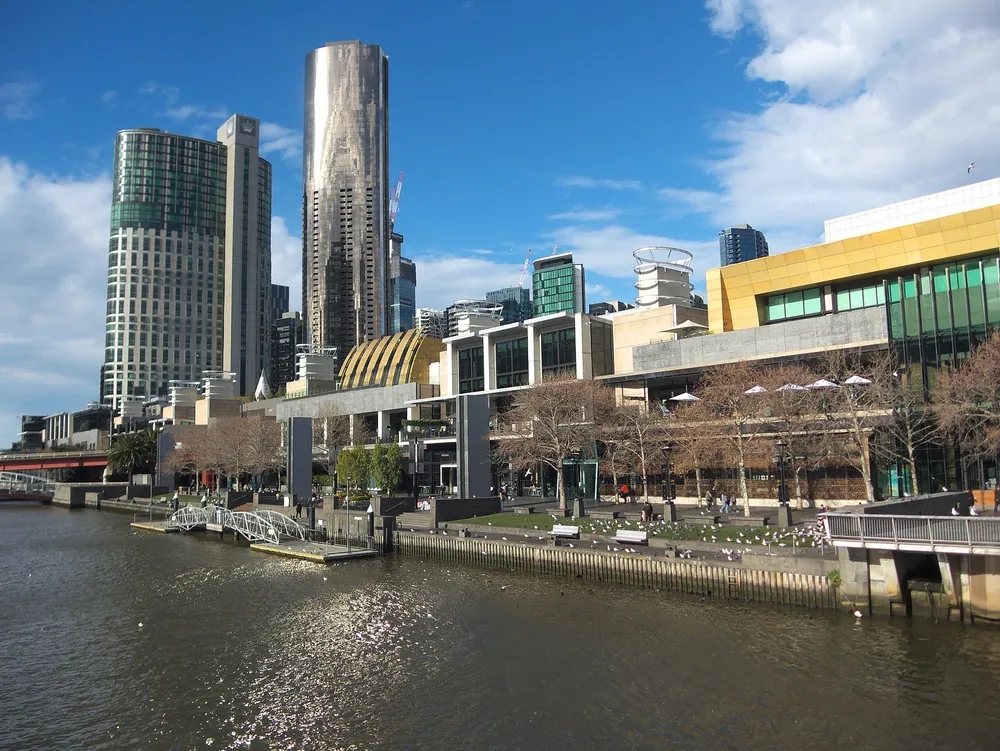 Crown Melbourne complex beside the Yarra River in Southbank